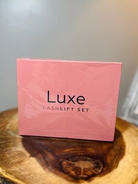 Luxe Cosmetics Eyelash Lift Set